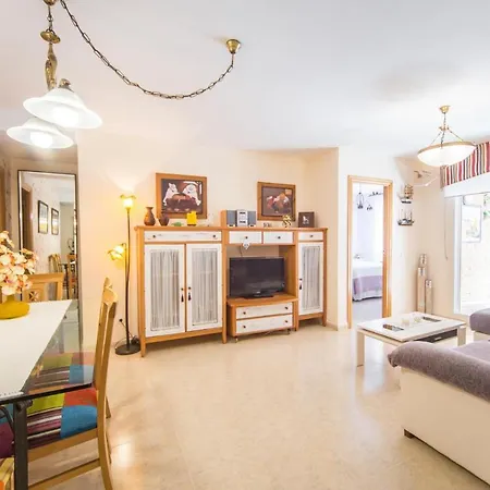 3 Bedroom Gorgeous In * Oropesa del Mar