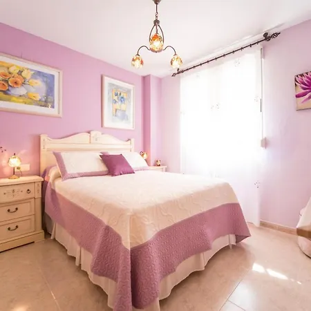 3 Bedroom Gorgeous In Apartment