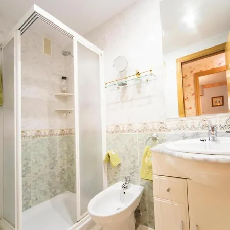3 Bedroom Gorgeous In Oropesa del Mar